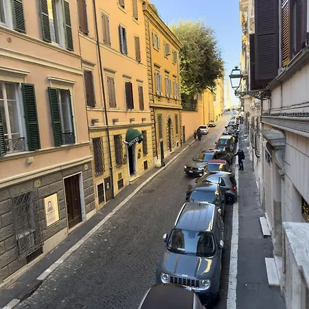 Lovely Nest With Balcony By The Spanish Steps Róma