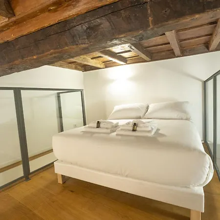Lovely Nest With Balcony By The Spanish Steps Apartman