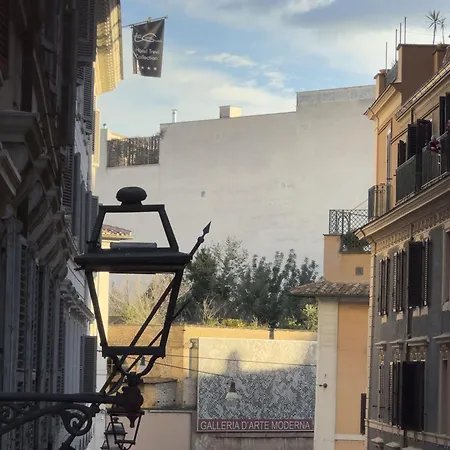 Appartement Lovely Nest With Balcony By The Spanish Steps Rome